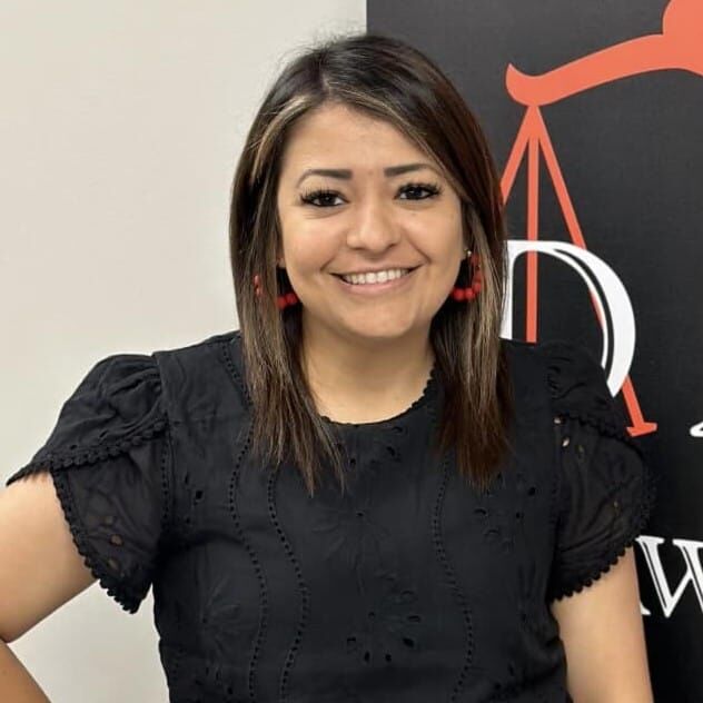 Narce Esquivel Headshot.jpg copy